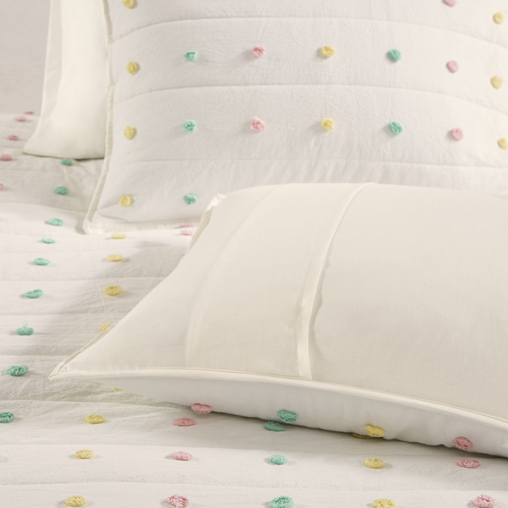 Callie Pom Pom Cotton Jacquard Quilt Set with Throw Pillows