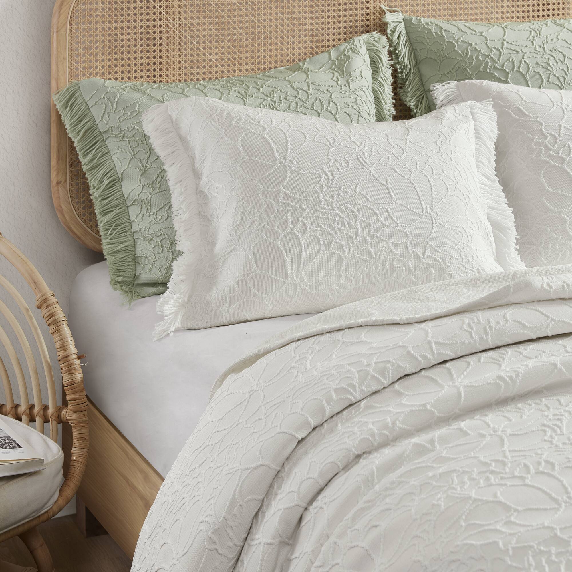 Willow Bedspread Set