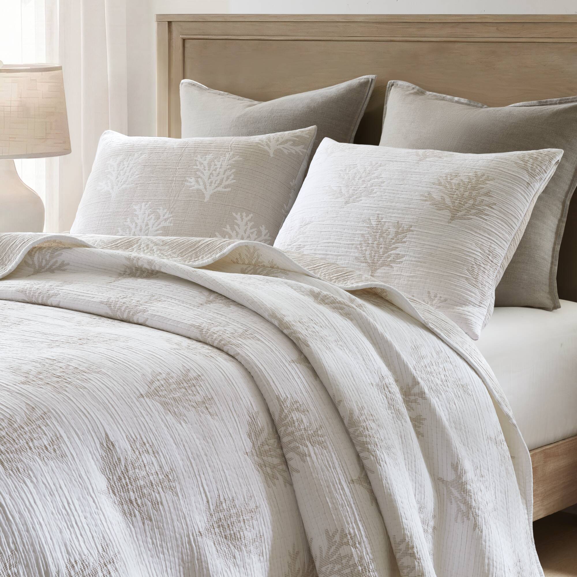 Mia Coral 3 Piece Quilt Mini Set