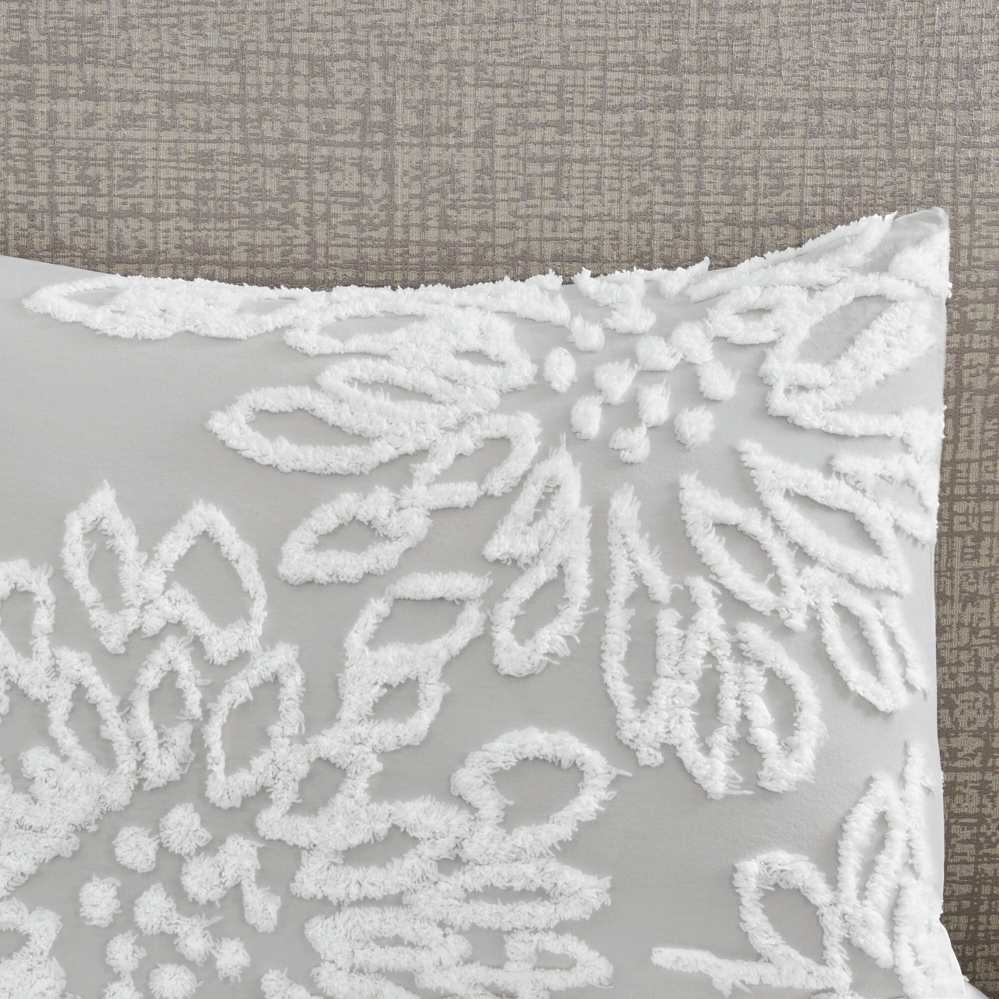Veronica 3 Piece Tufted Cotton Chenille Floral Comforter Set