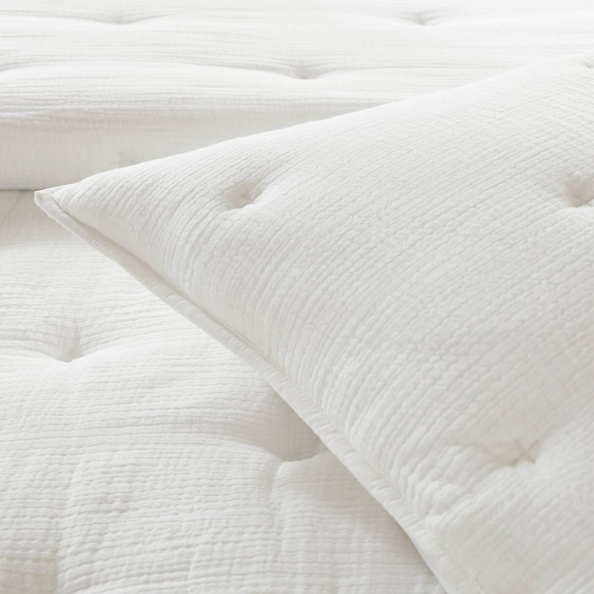 Breeze cotton gauze embroidered Quilt Set
