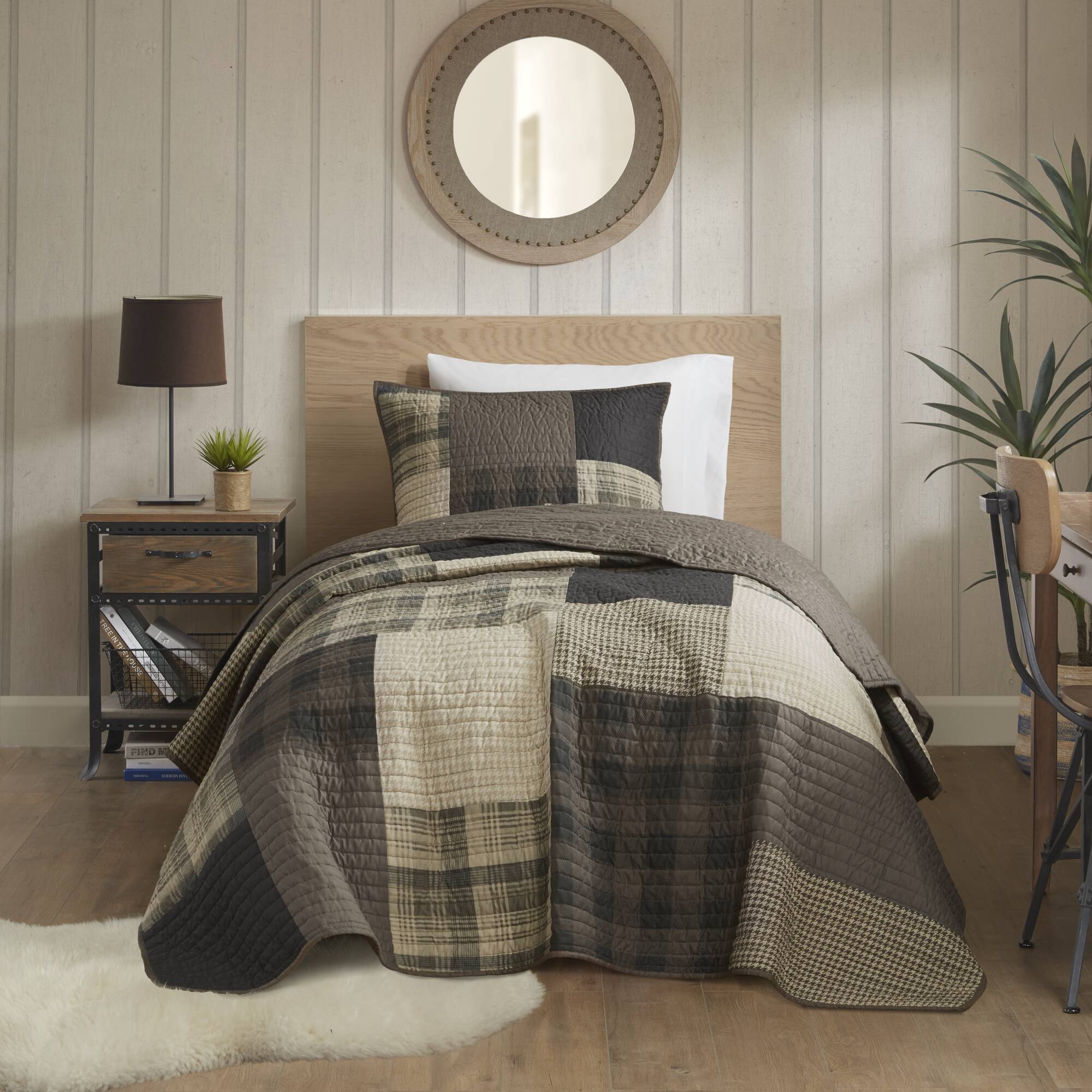 Winter Hills Oversized Cotton Quilt Set