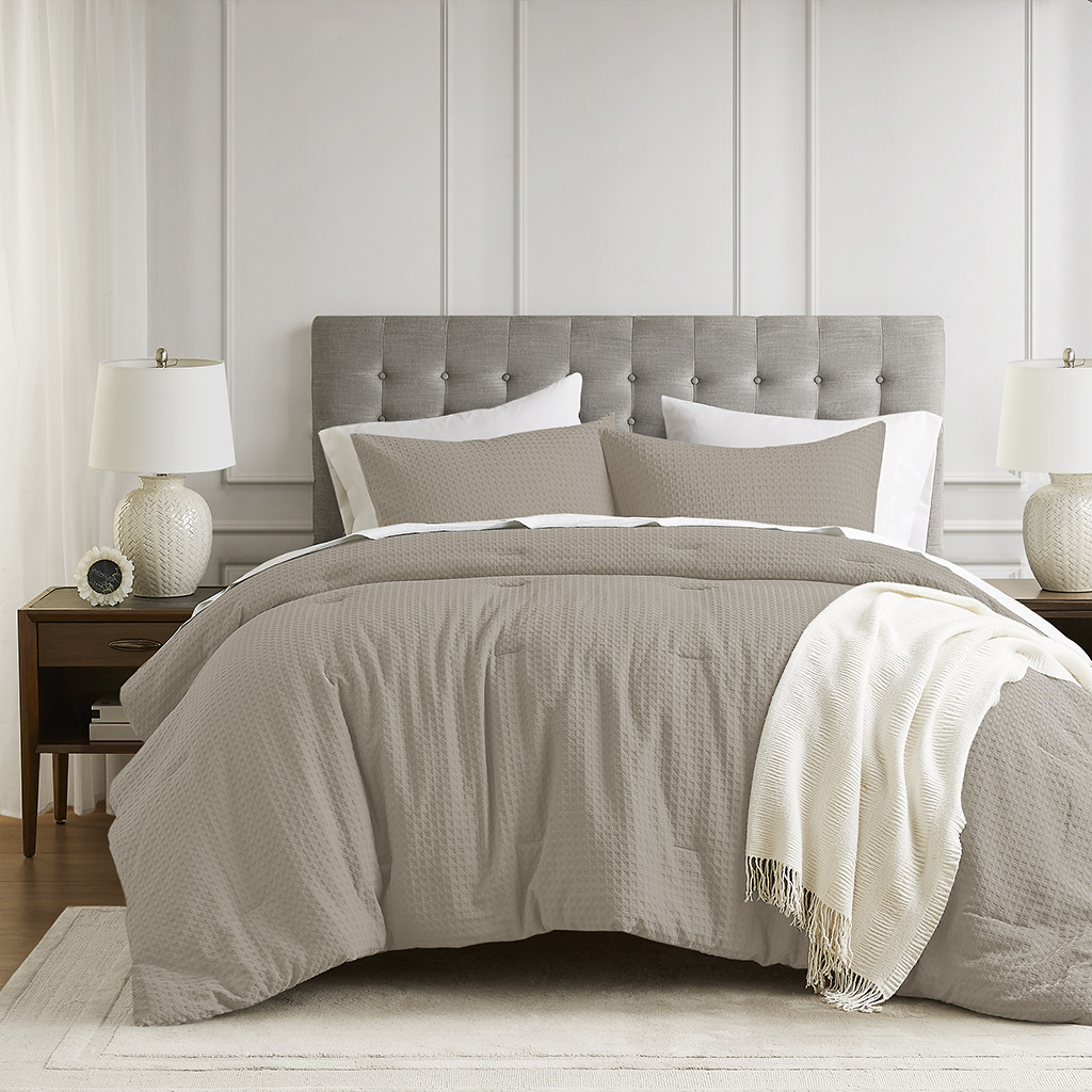 Mina Weave Comforter