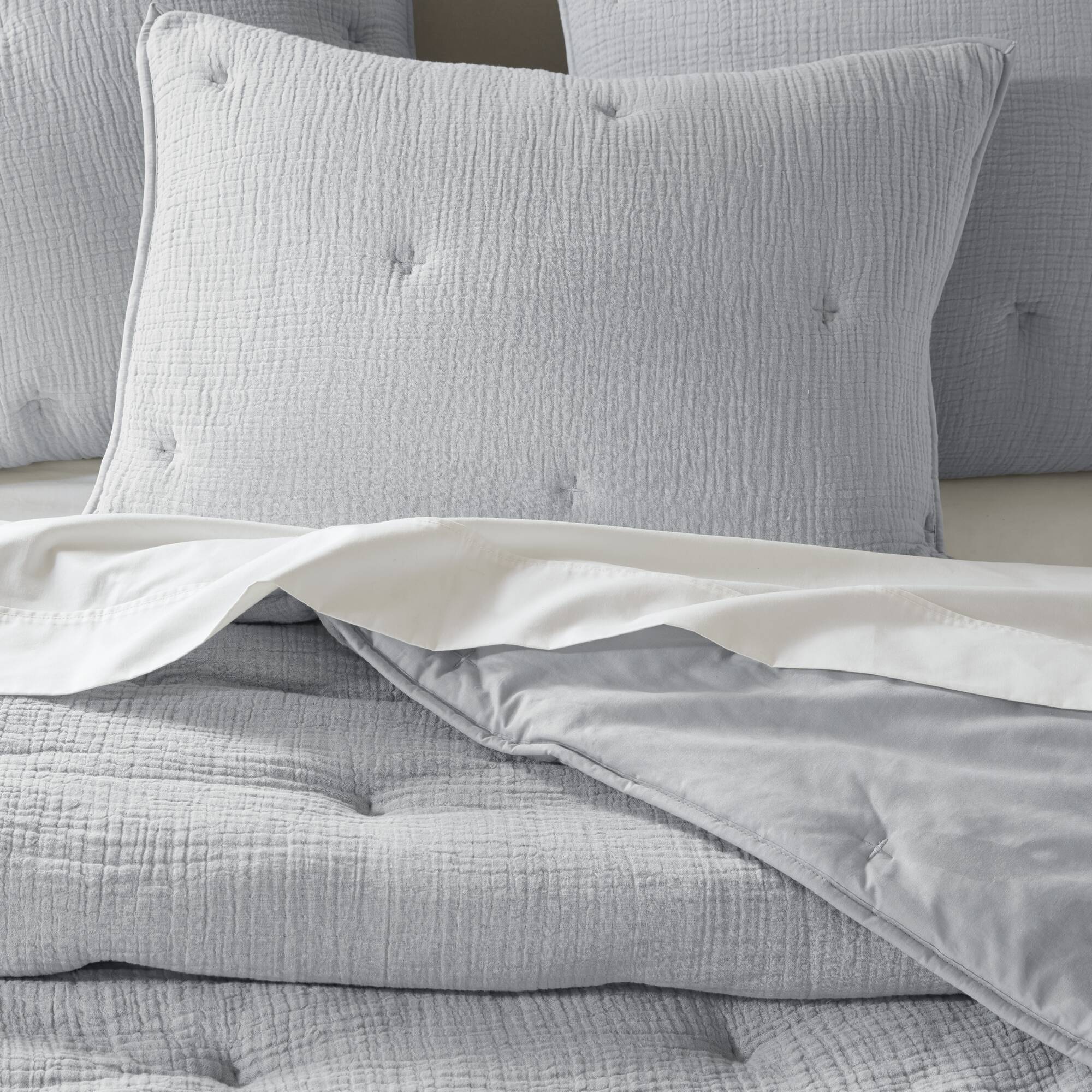 Breeze cotton gauze embroidered Quilt Set