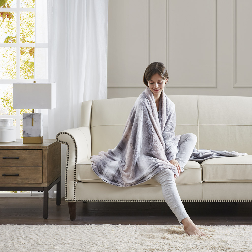 Zuri Oversized Faux Fur Throw