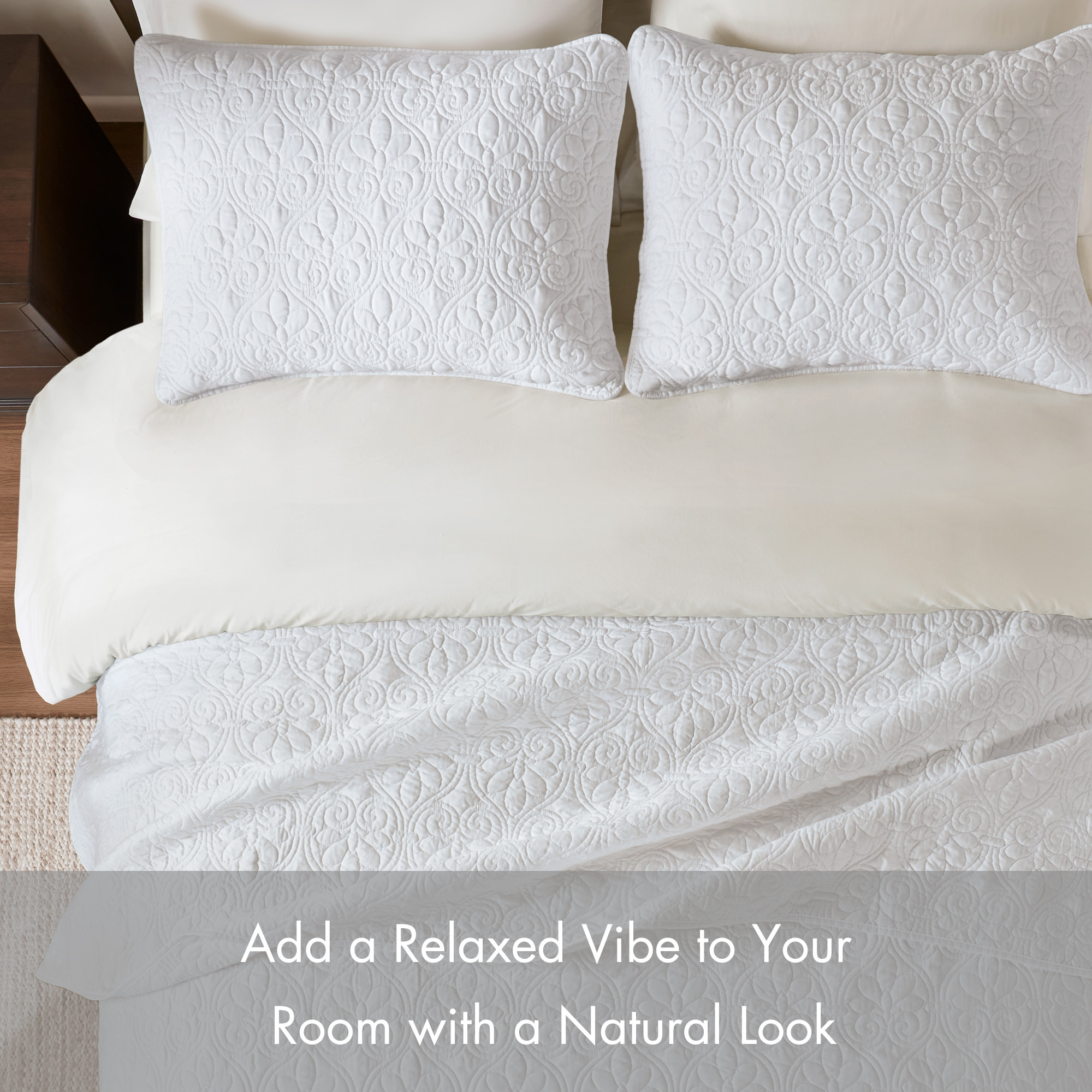 Quebec Reversible Quilt Set
