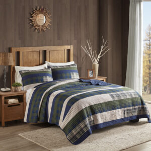 Spruce Hill Oversized Cotton Quilt Mini Set from Woolrich in  Green. Spruce Hill Oversized Cotton Quilt Mini Set from Woolrich in  Green. Spruce Hill Oversized Cotton Quilt Mini Set from Woolrich in  Green. Spruce Hill Oversized Cotton Quilt Mini Set from Woolrich in  Green. Spruce Hill Oversized Cotton Quilt Mini Set from Woolrich in  Green.