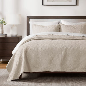 Quebec Reversible Quilt Set from Madison Park in  Cream. Quebec Reversible Quilt Set from Madison Park in  Cream. Quebec Reversible Quilt Set from Madison Park in  Cream. Quebec Reversible Quilt Set from Madison Park in  Cream. Quebec Reversible Quilt Set from Madison Park in  Cream.