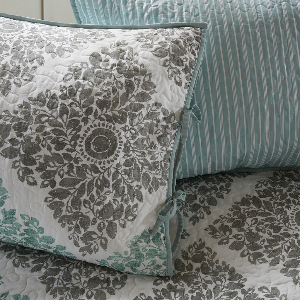 Claire 6 Piece Reversible Daybed Cover Set