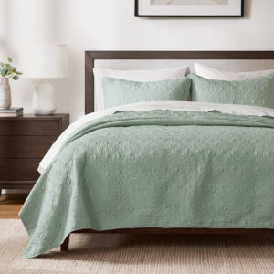 Quebec Reversible Quilt Set from Madison Park in  Seafoam. Quebec Reversible Quilt Set from Madison Park in  Seafoam. Quebec Reversible Quilt Set from Madison Park in  Seafoam. Quebec Reversible Quilt Set from Madison Park in  Seafoam. Quebec Reversible Quilt Set from Madison Park in  Seafoam.