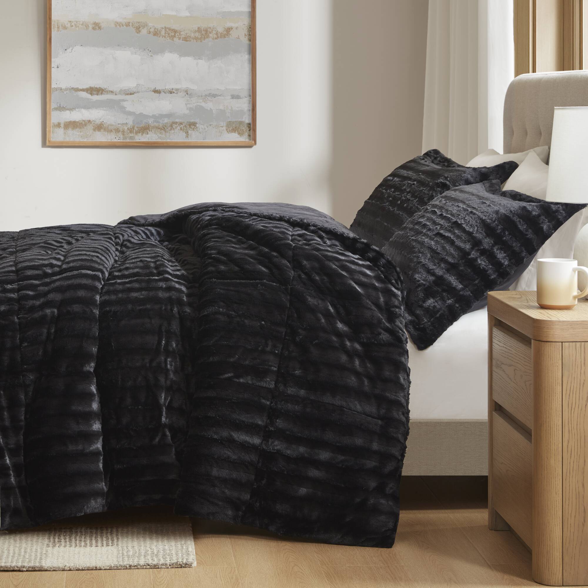 Duke Faux Fur Comforter Mini Set