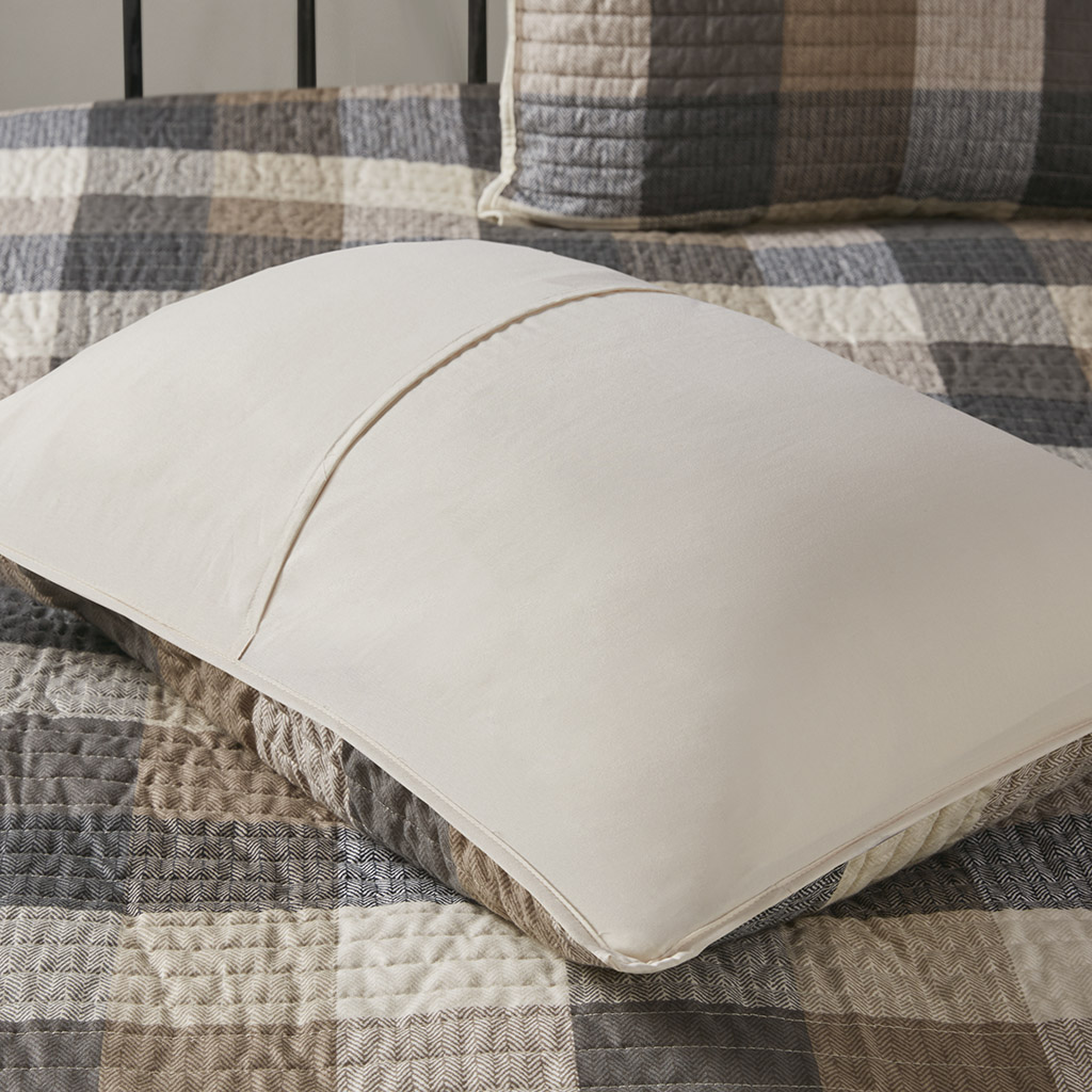 Ridge 6 Piece Printed Herringbone Quilt Set with Throw Pillows