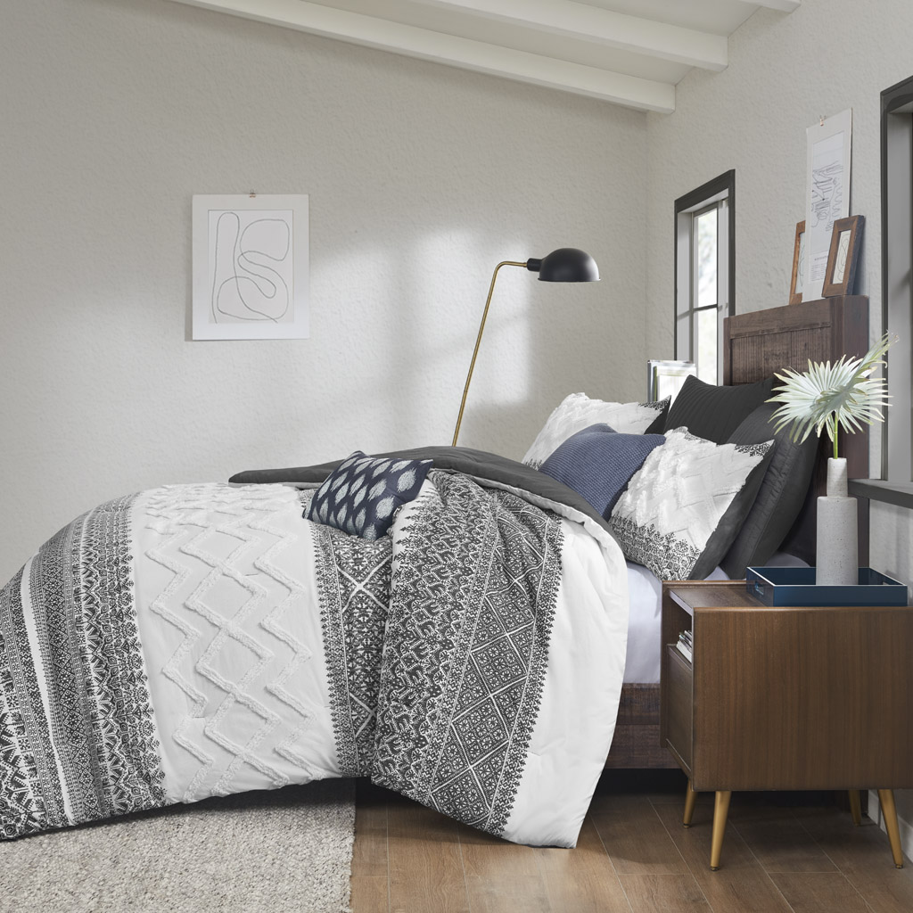 Mila 3 Piece Cotton Comforter Set with Chenille Tufting