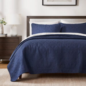 Quebec Reversible Quilt Set from Madison Park in  Navy. Quebec Reversible Quilt Set from Madison Park in  Navy. Quebec Reversible Quilt Set from Madison Park in  Navy. Quebec Reversible Quilt Set from Madison Park in  Navy. Quebec Reversible Quilt Set from Madison Park in  Navy.