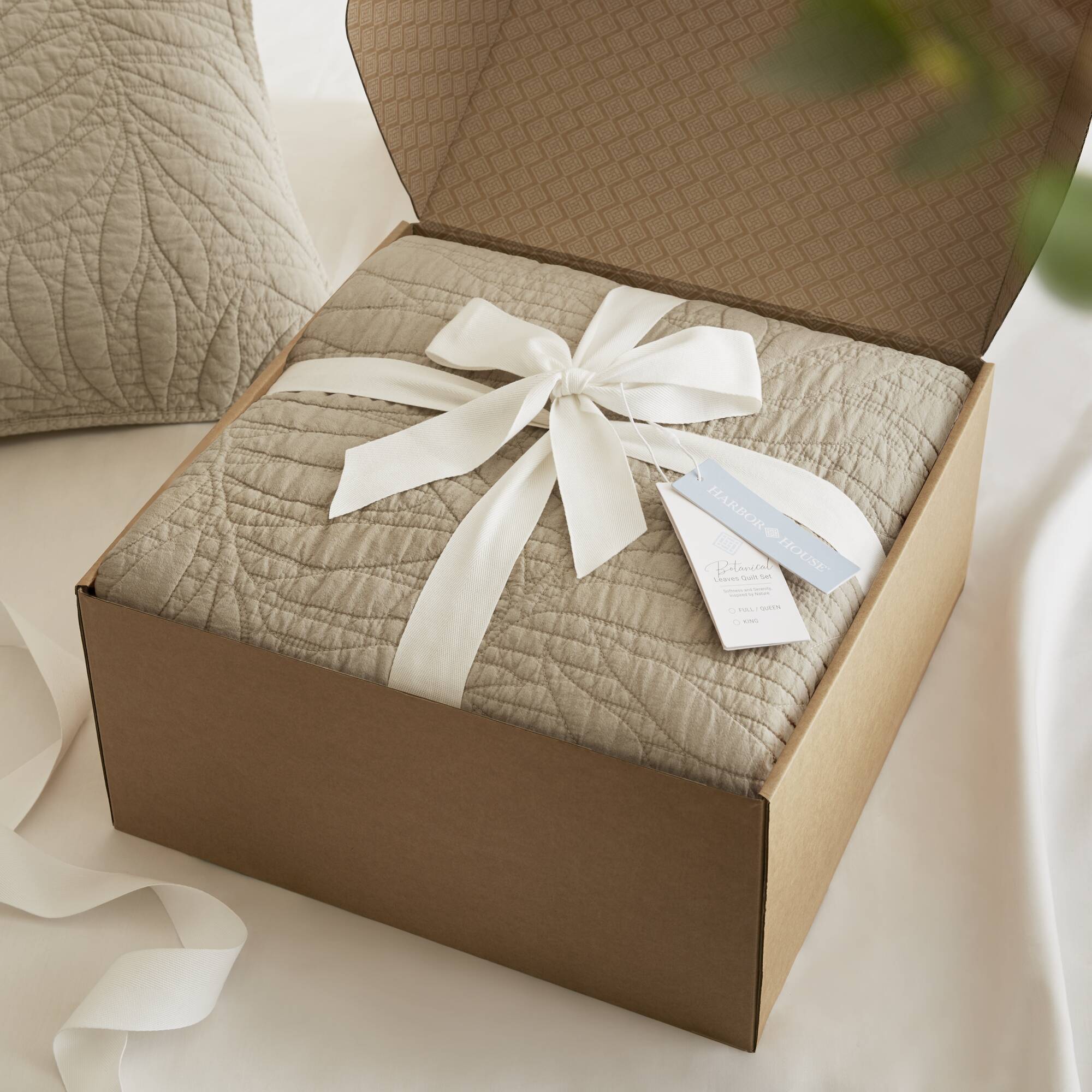 Botanical Leaves 3 Piece Cotton Quilt Set