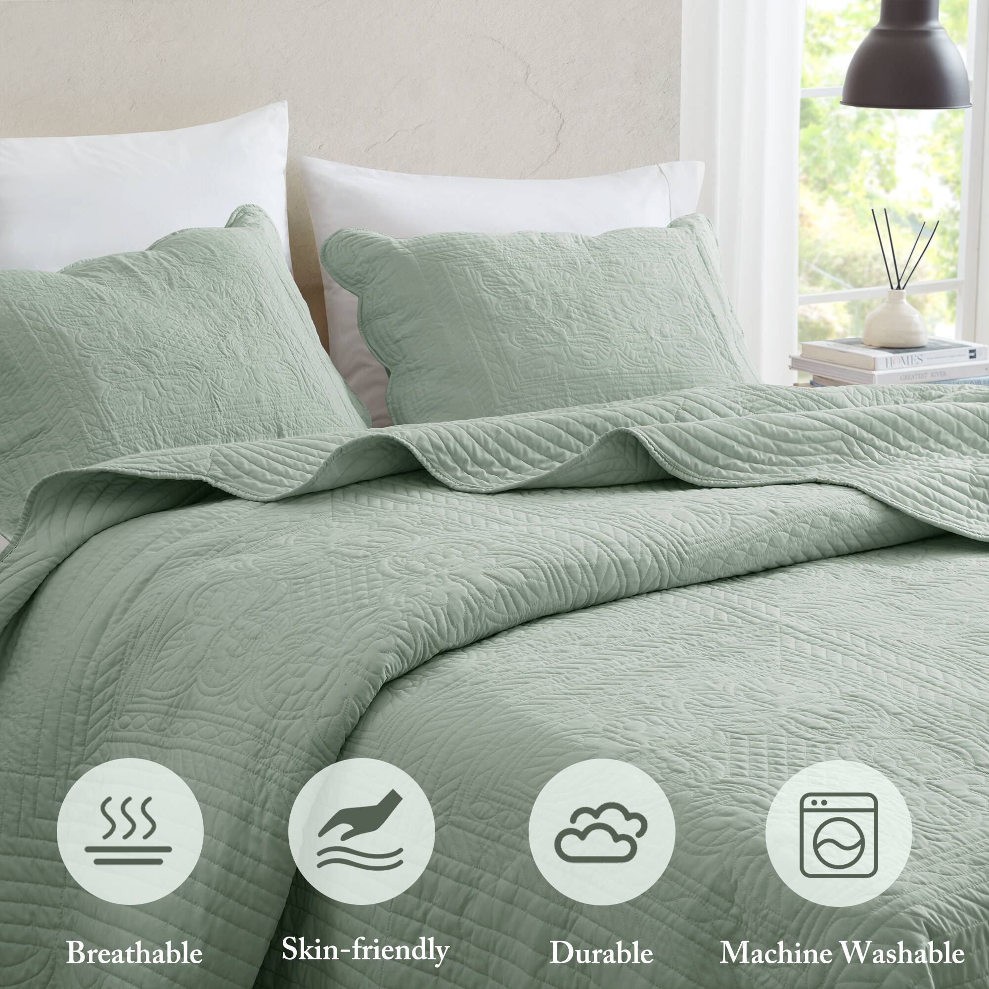 Tuscany 3 Piece Reversible Scalloped Edge Quilt Set