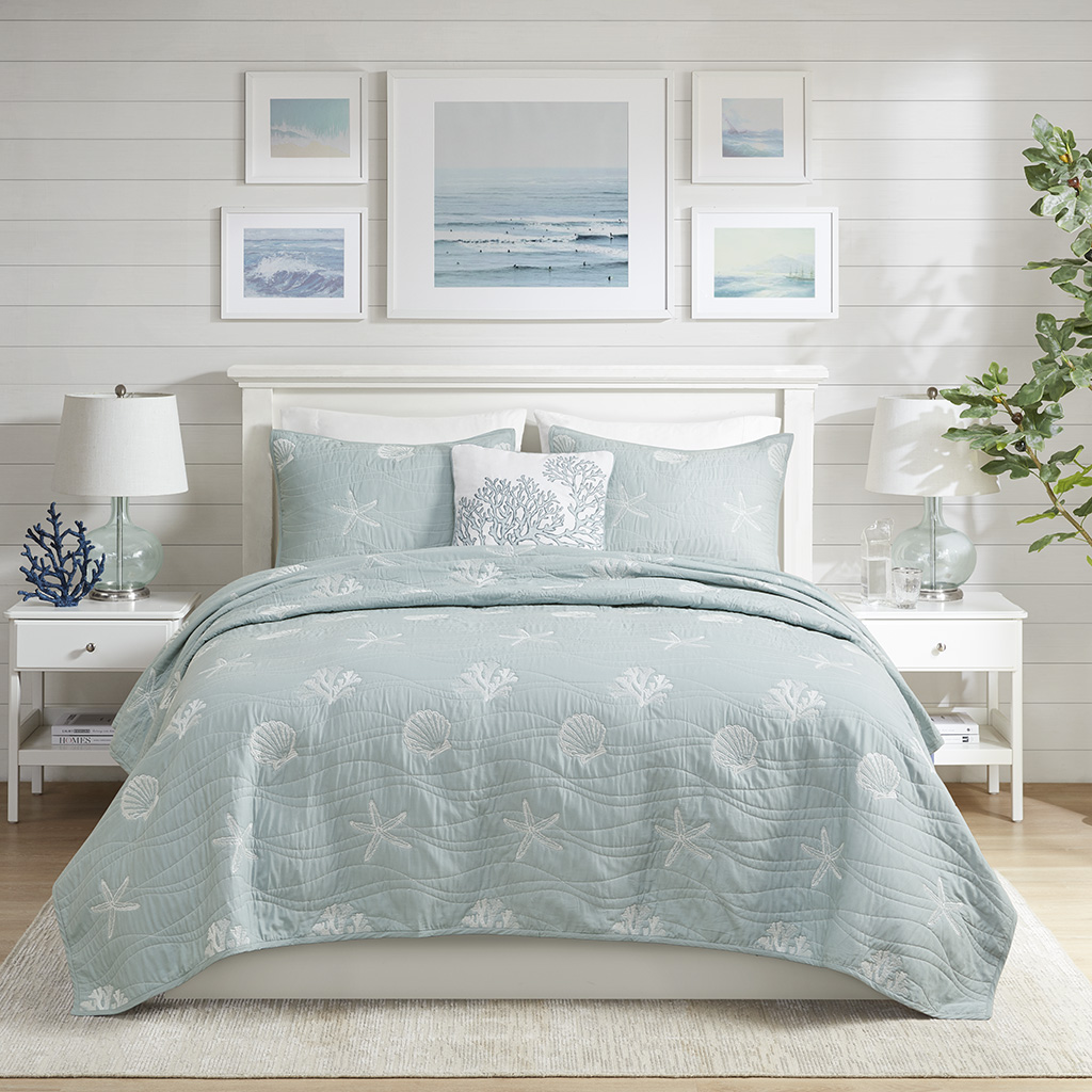 Seaside 4 Piece Cotton Reversible Embroidered Quilt Set with Throw Pillow
