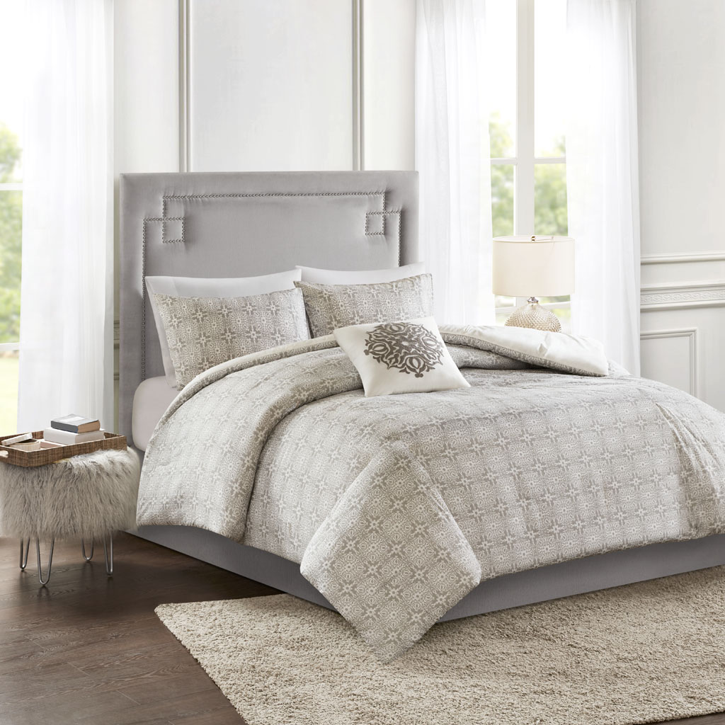 Malia 4 Piece Embroidered Cotton Reversible Duvet Cover Set