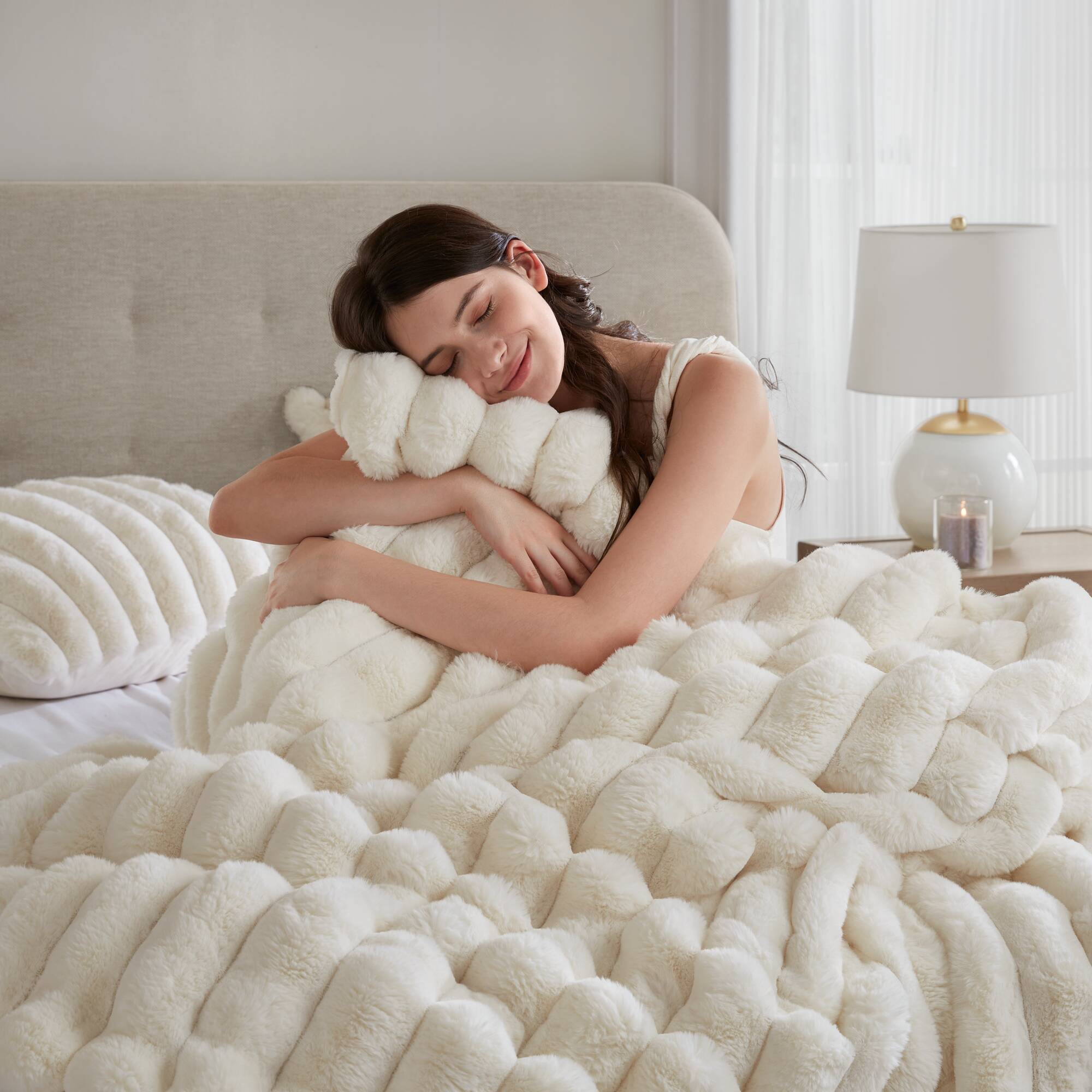 Jasmine 3 Piece Faux Fur Comforter Set