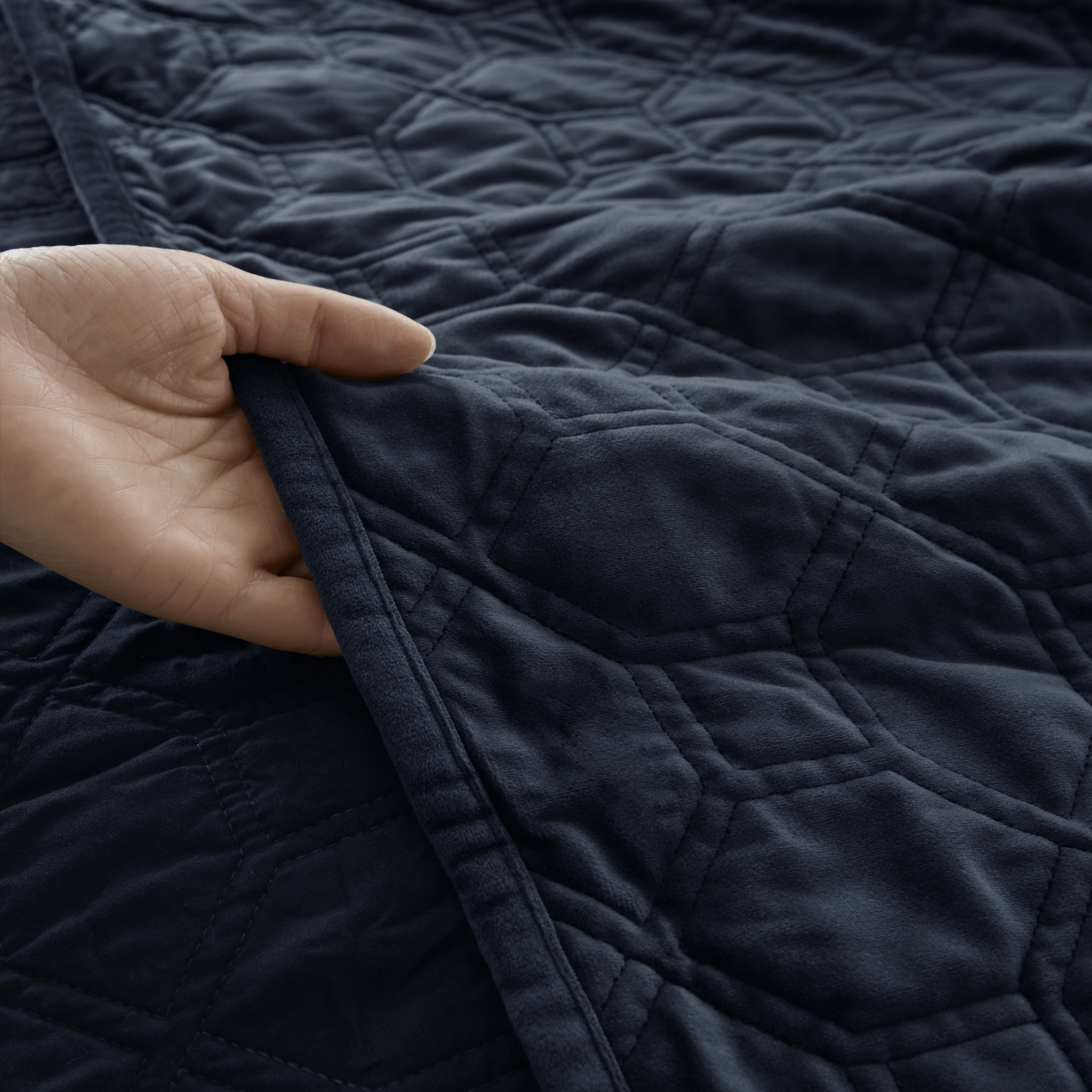 Harper 3 Piece Velvet Quilt Set