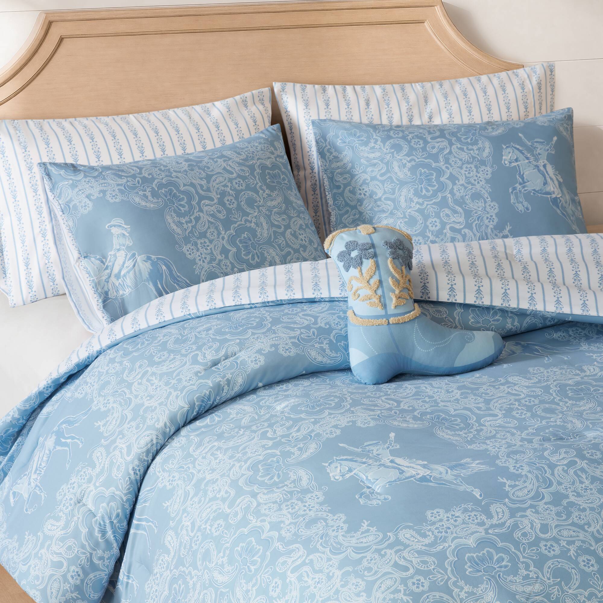 Jesse Comforter Set