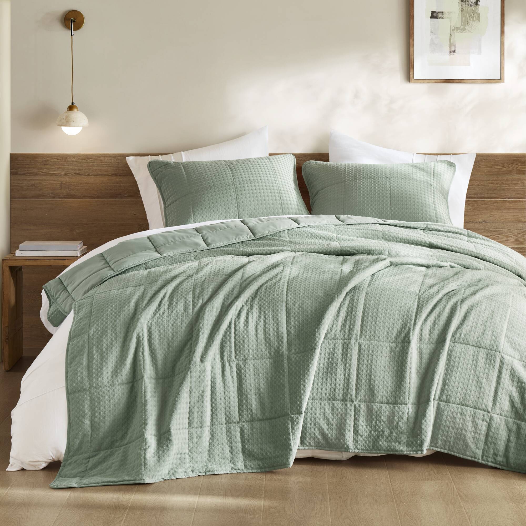 Mina Textured Quilt