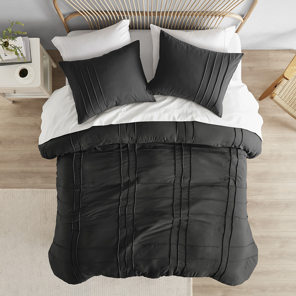 Walker Soft Washed Pleated Comforter Set