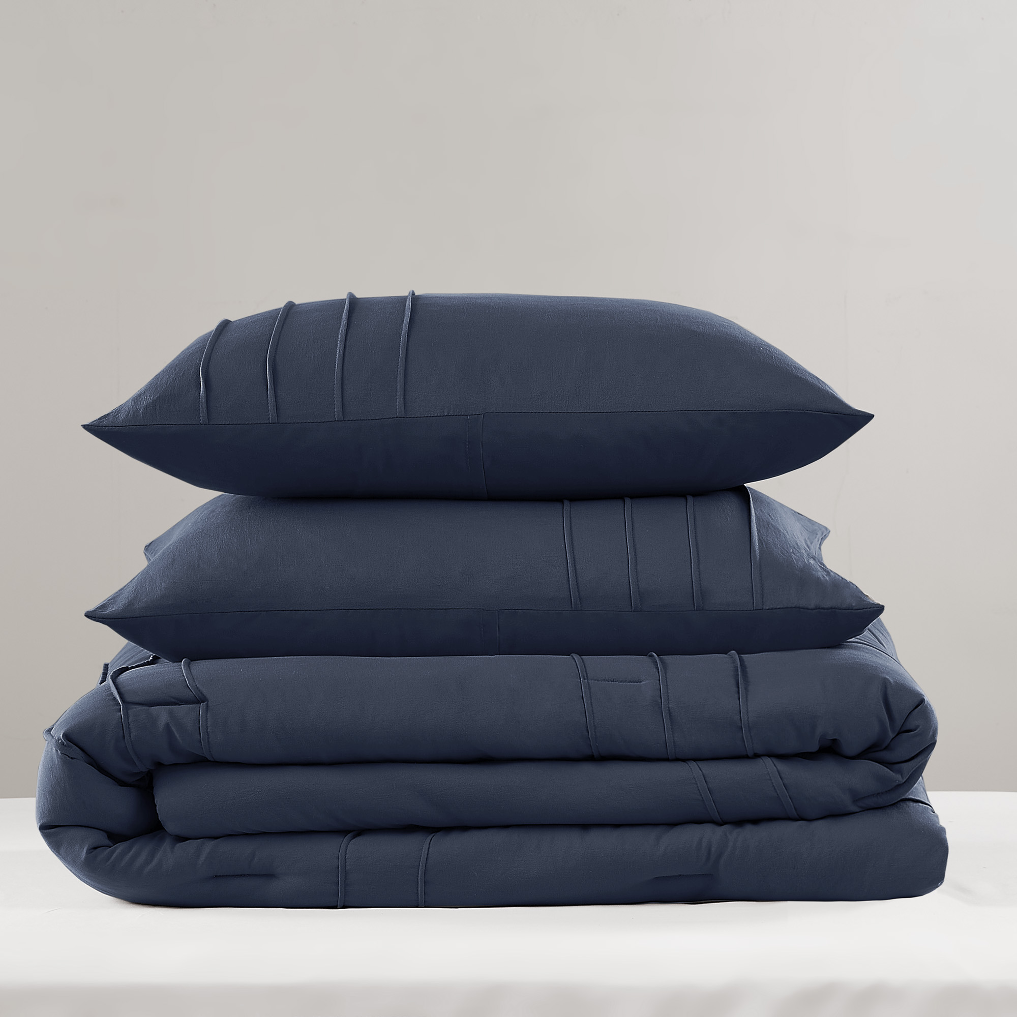 Walker Soft Washed Pleated Comforter Set