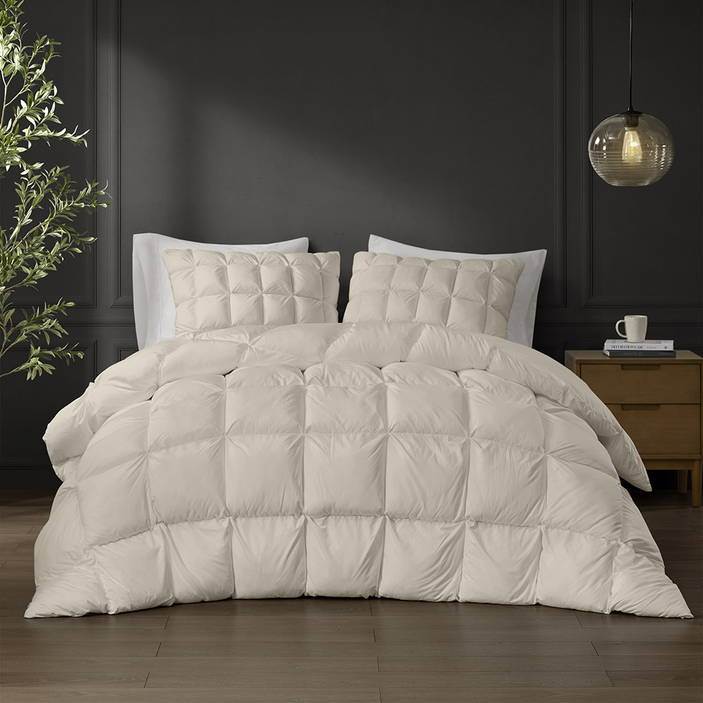 Stay Puffed Overfilled Down Alternative Comforter