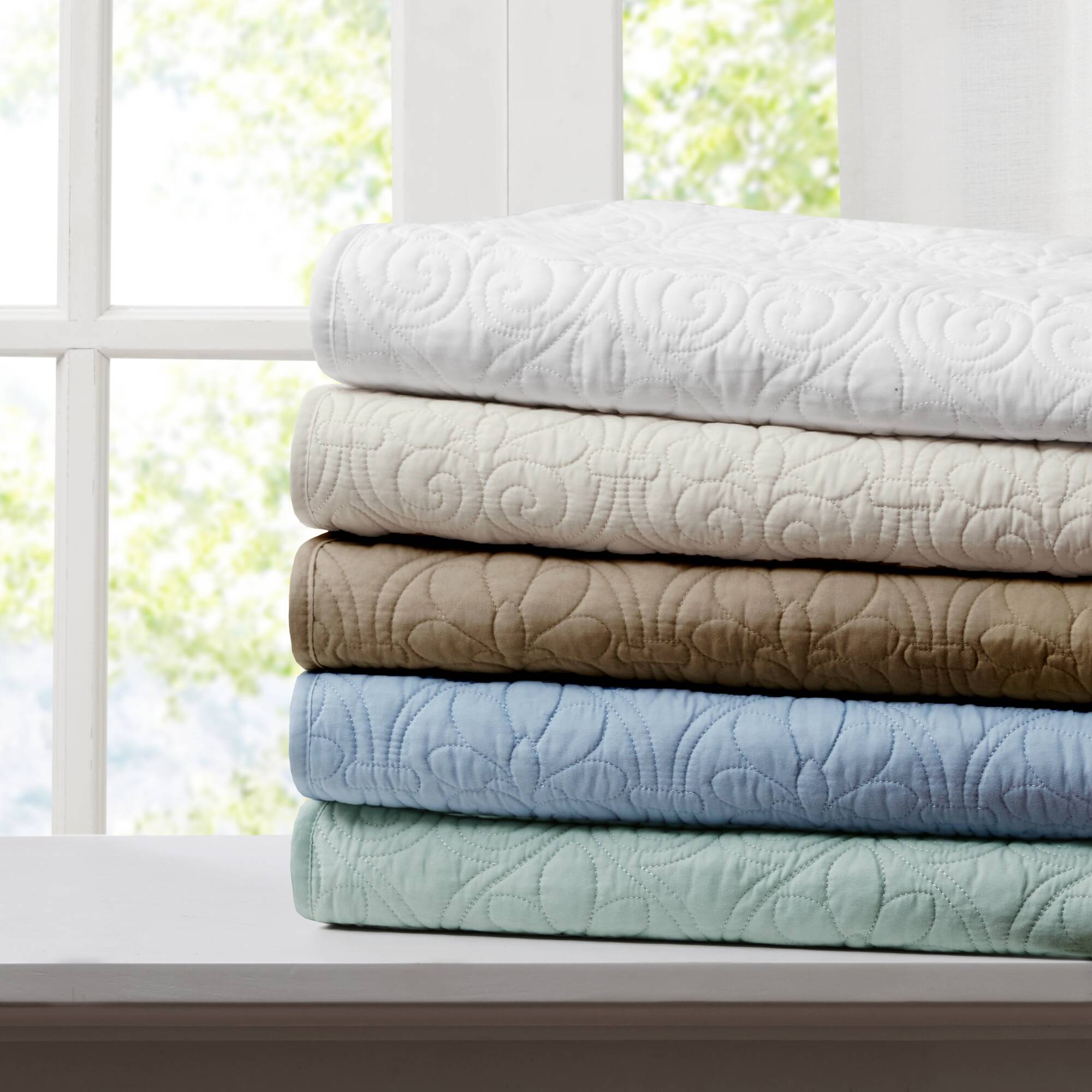 Quebec Oversized Quilted Throw