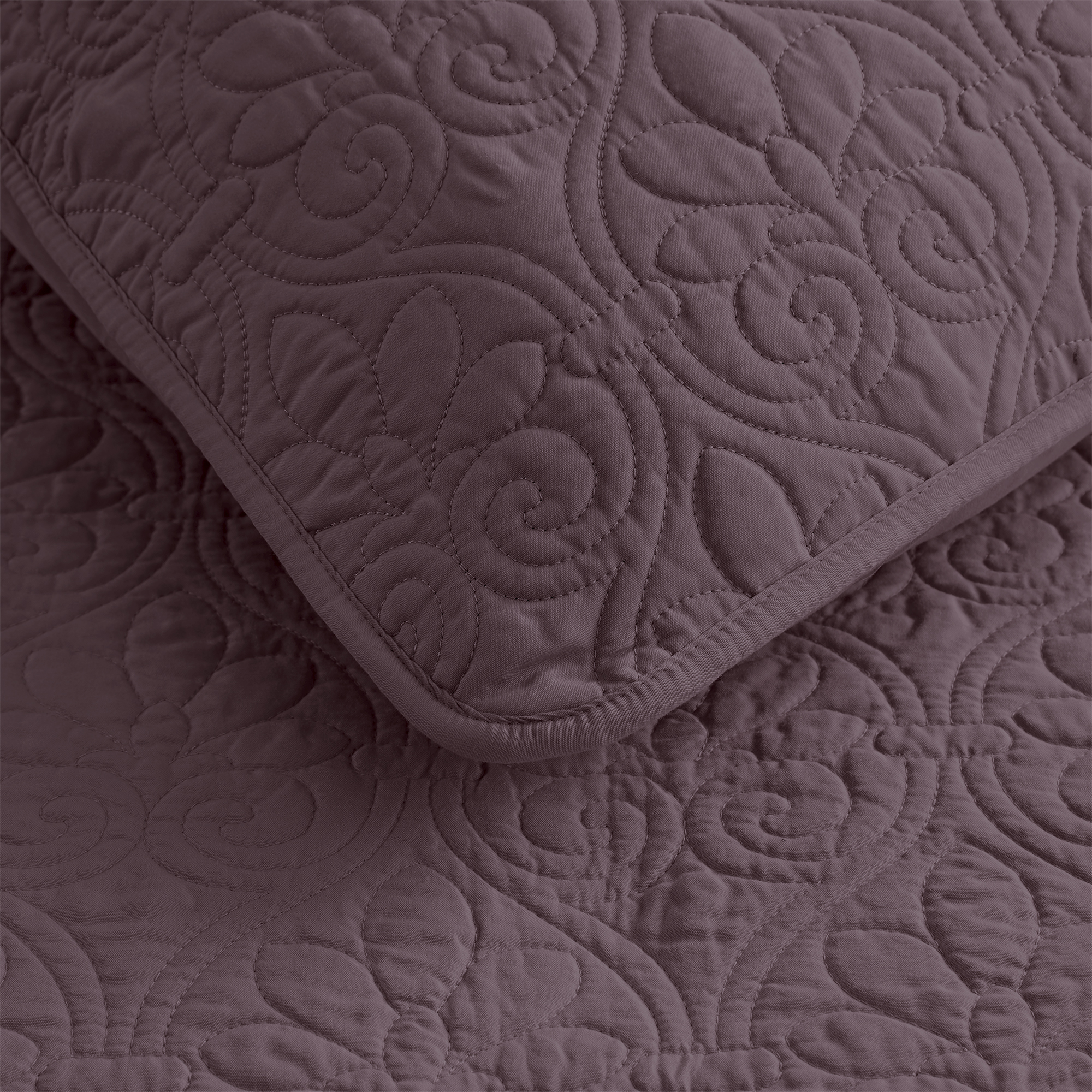 Quebec Reversible Bedspread Set