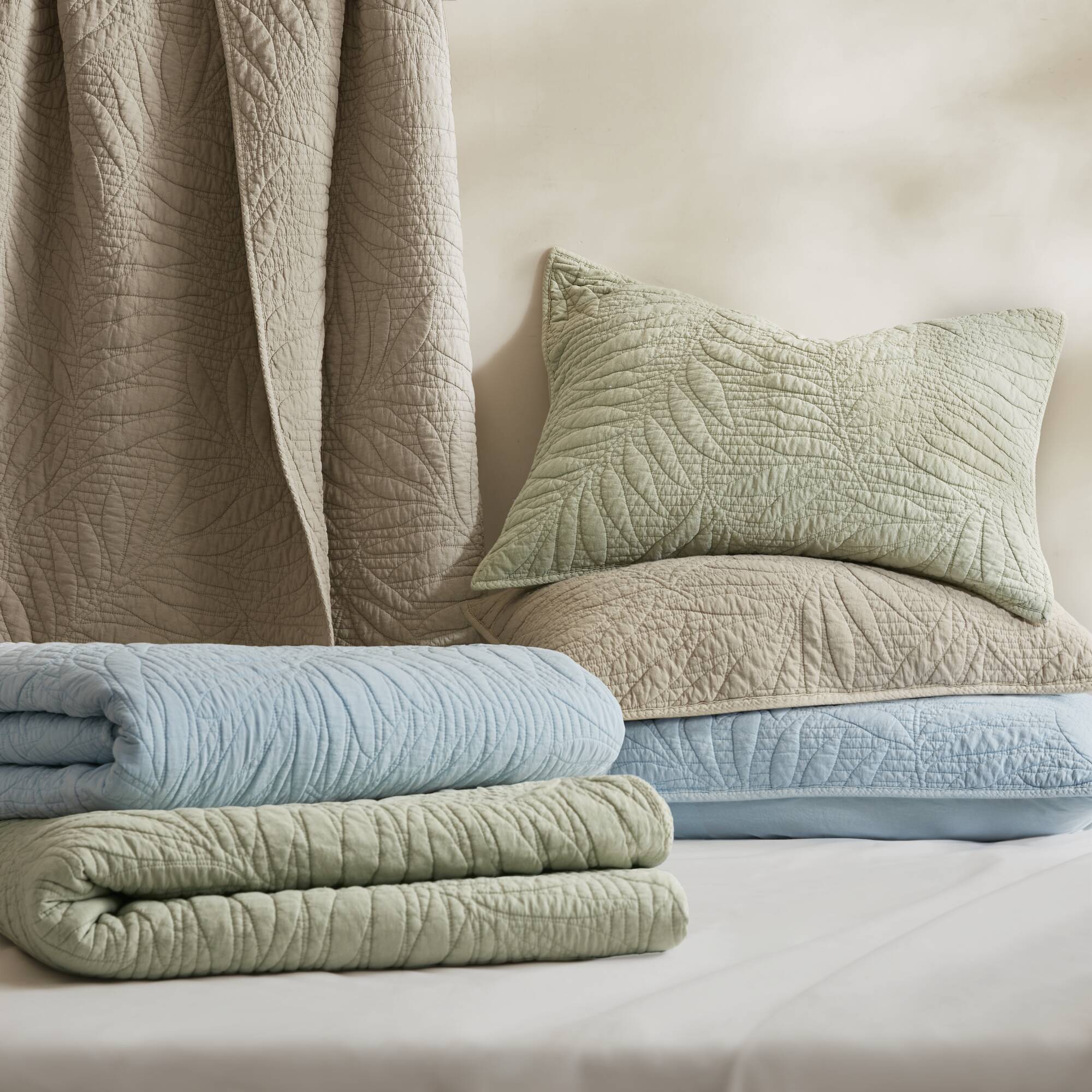Botanical Leaves 3 Piece Cotton Quilt Set