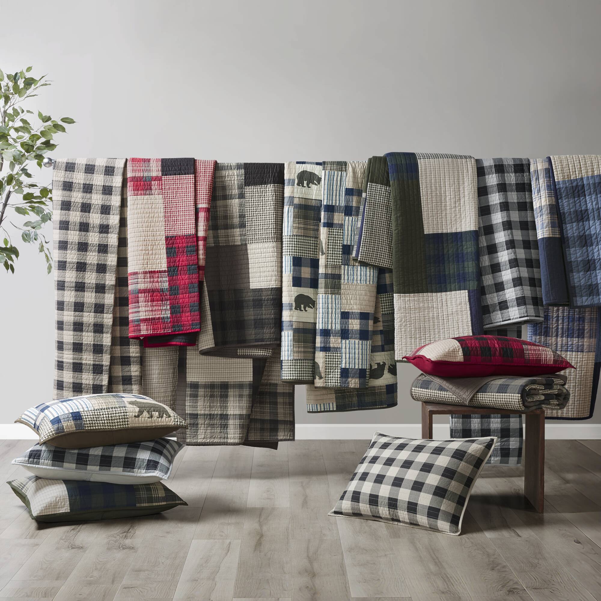 Winter Hills Oversized Cotton Quilt Set