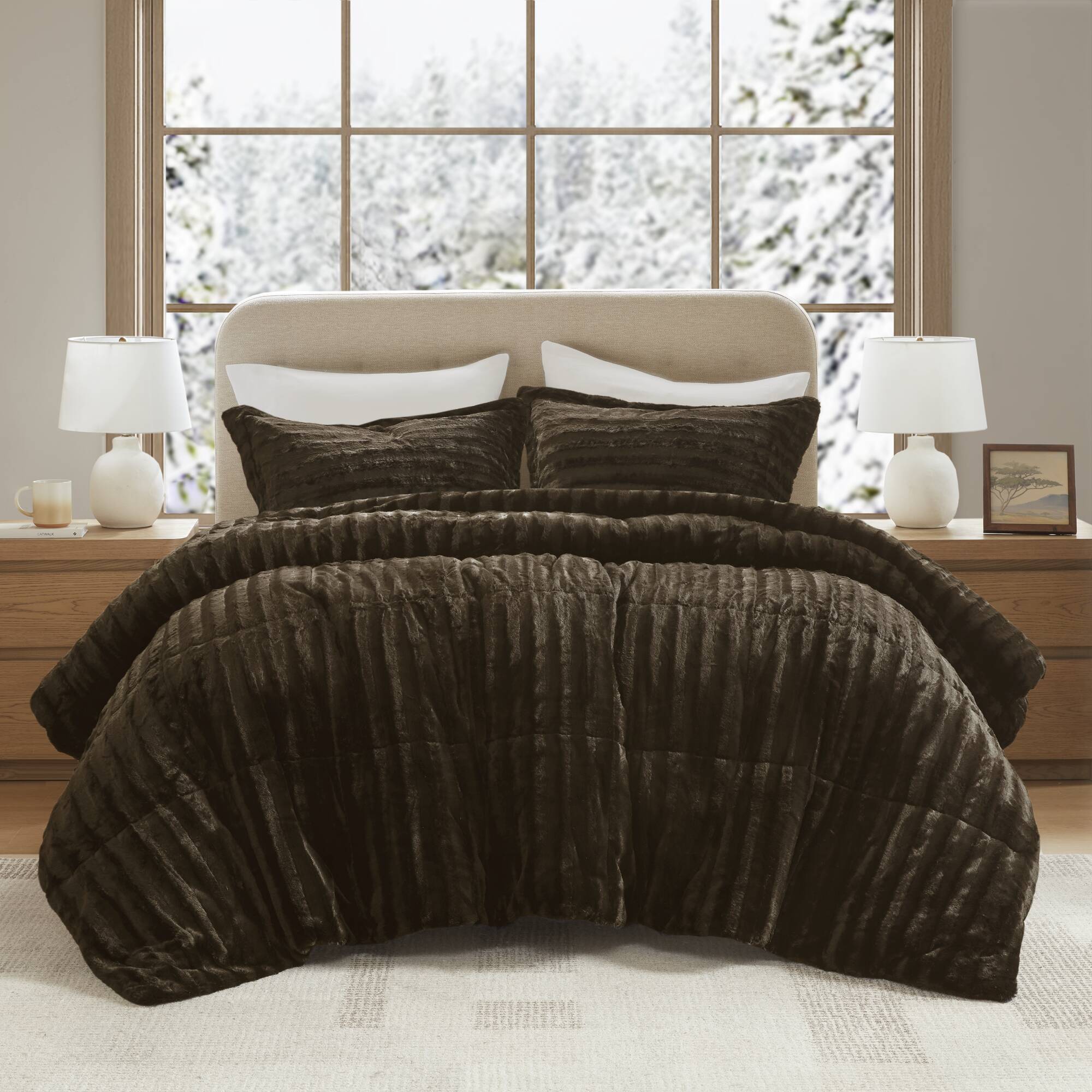 Duke Faux Fur Comforter Mini Set