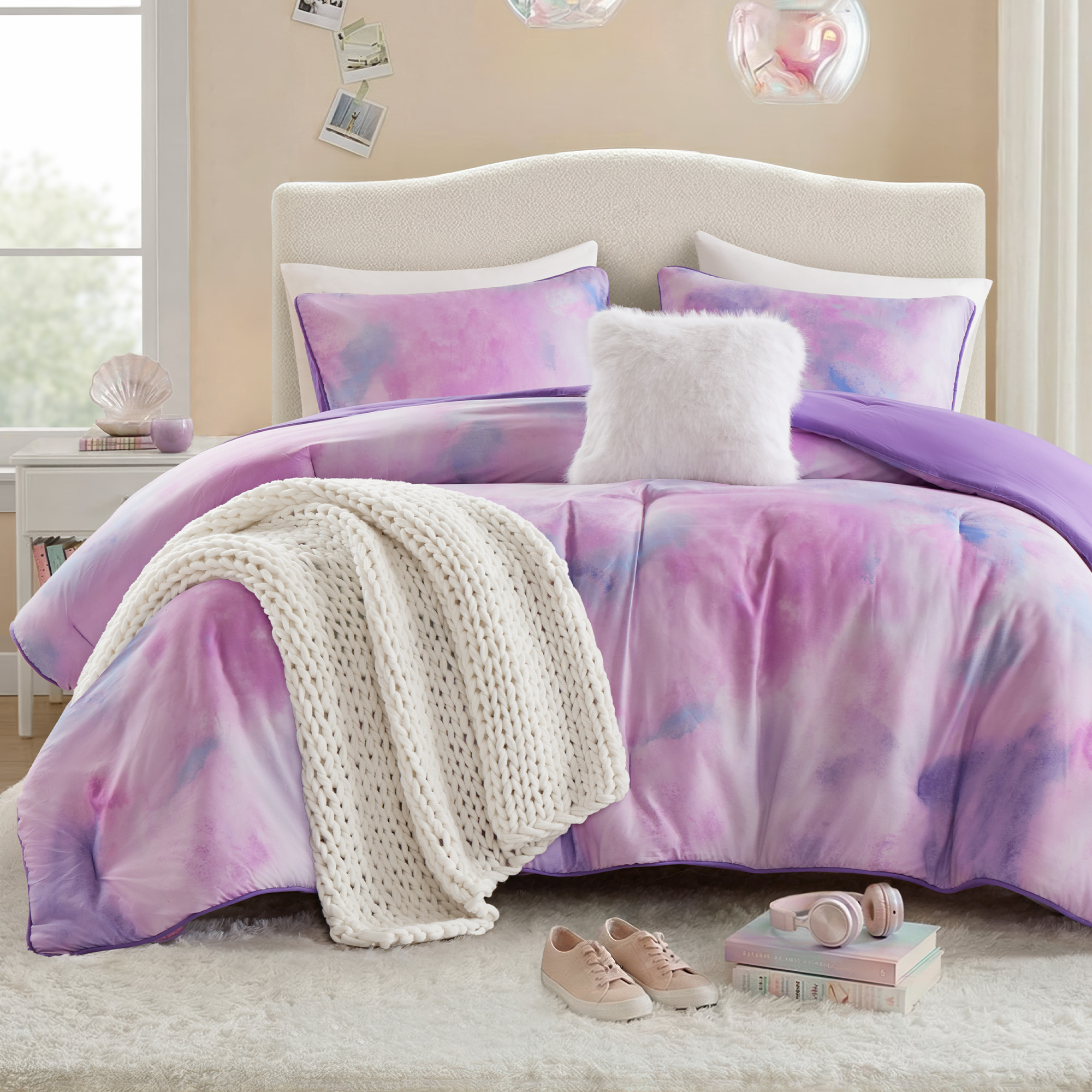 Cassiopeia Watercolor Tie Dye Printed Comforter Set with Throw Pillow