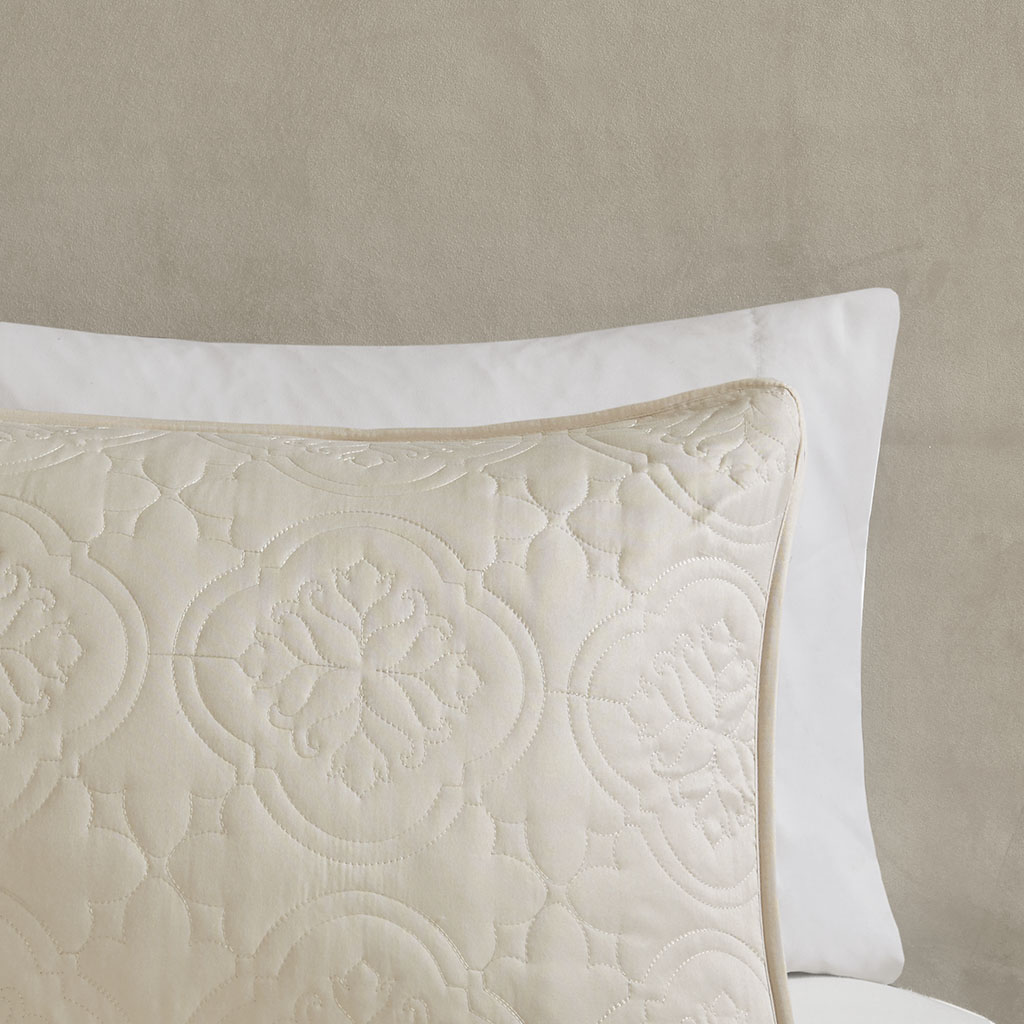 Oakley 3 Piece Reversible Bedspread Set