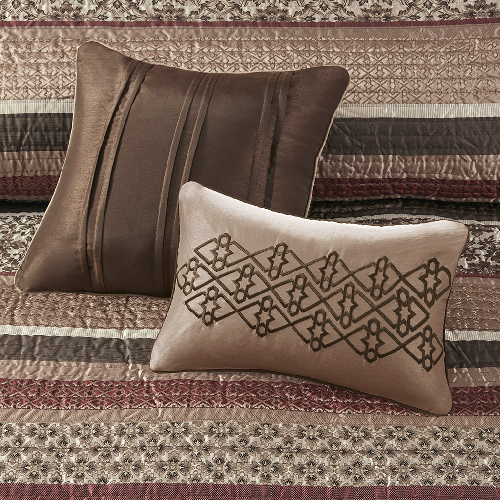 Princeton 5 Piece Jacquard Quilt Set with Throw Pillows