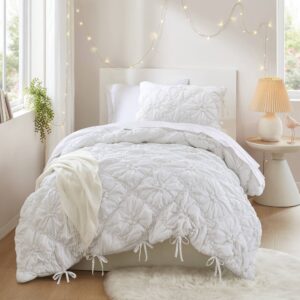 Lily Comforter Set from Intelligent Design in  White. Lily Comforter Set from Intelligent Design in  White. Lily Comforter Set from Intelligent Design in  White. Lily Comforter Set from Intelligent Design in  White. Lily Comforter Set from Intelligent Design in  White.