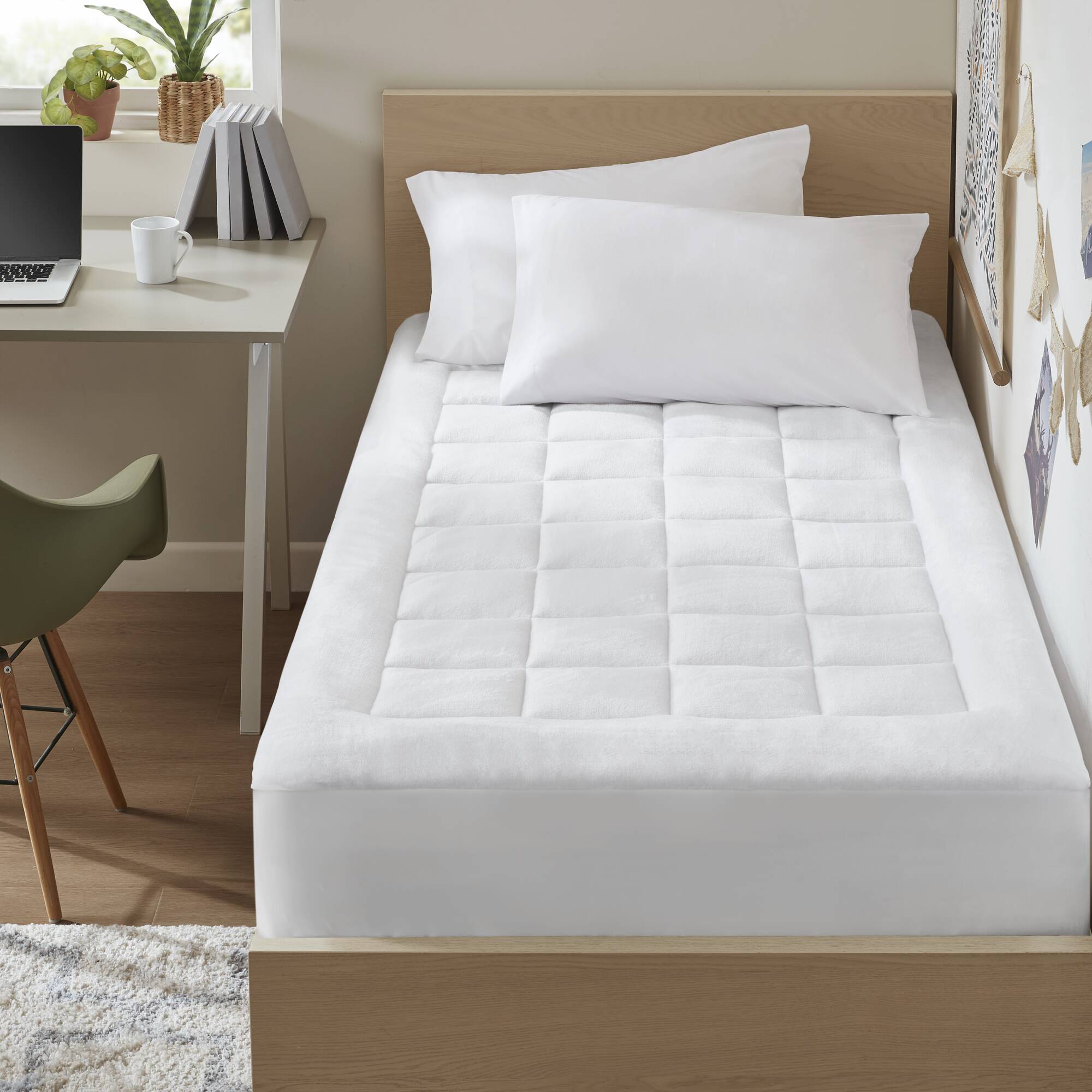Cloud Soft Overfilled Plush Waterproof Mattress Pad