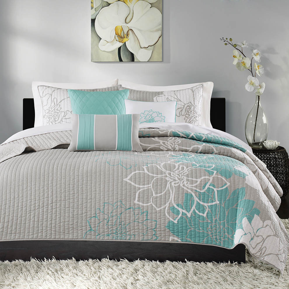 Lola 6 Piece Printed Cotton Quilt Set with Throw Pillows