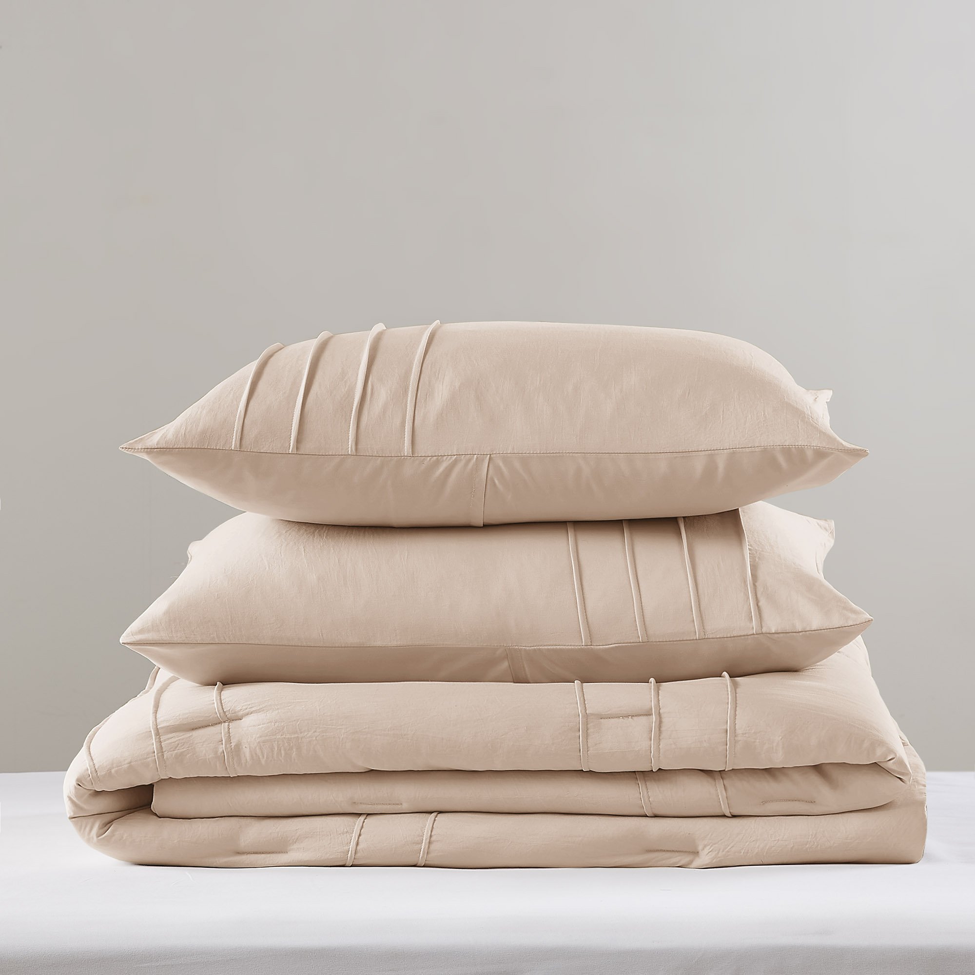 Walker Soft Washed Pleated Comforter Set