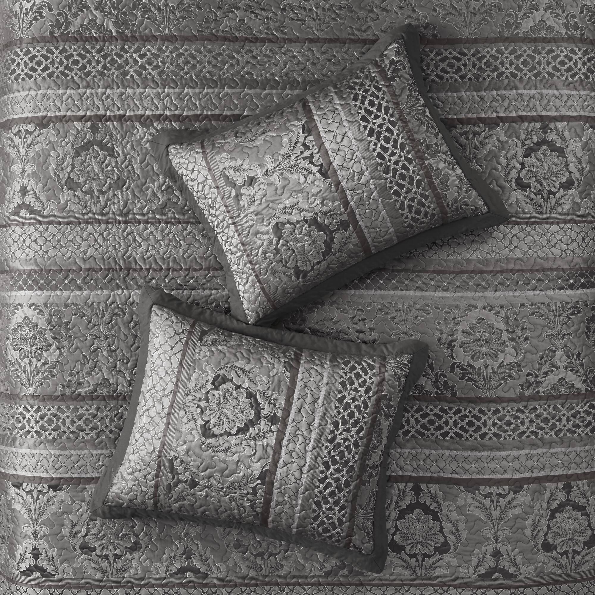 Bellagio 5 Piece Reversible Jacquard Bedspread Set