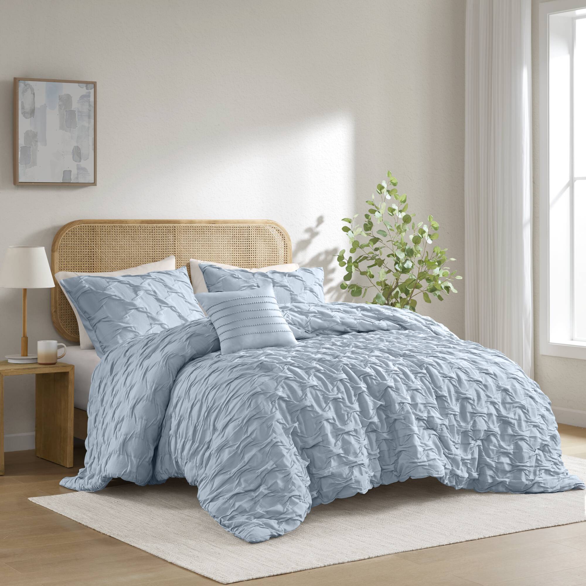 Bailey Diamond Pintuck Pleated Woven Comforter Set