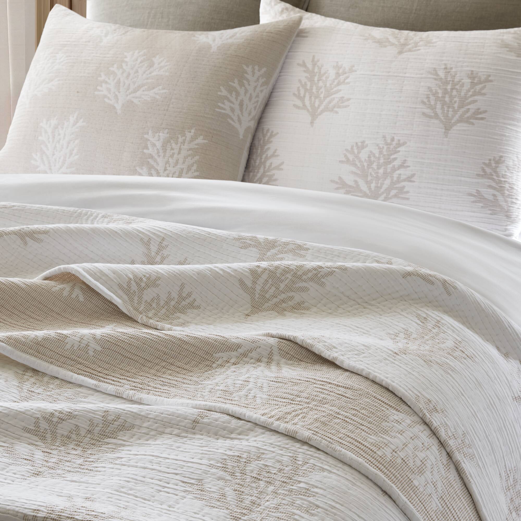 Mia Coral 3 Piece Quilt Mini Set