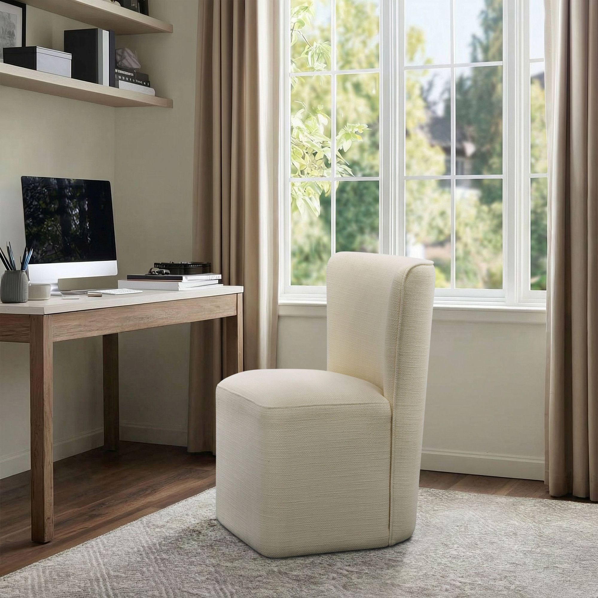 Vela Dining Chair with castors