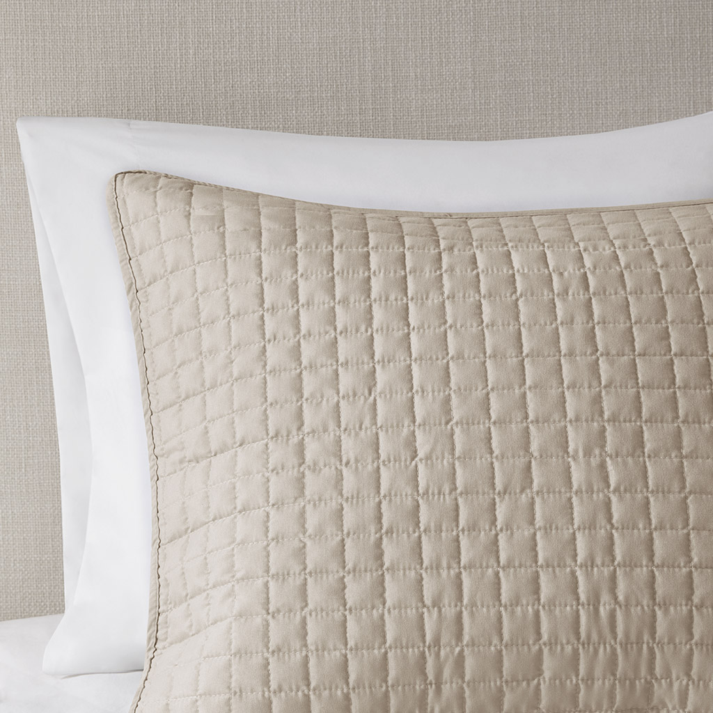 Otto 3 Piece Reversible Quilt Set