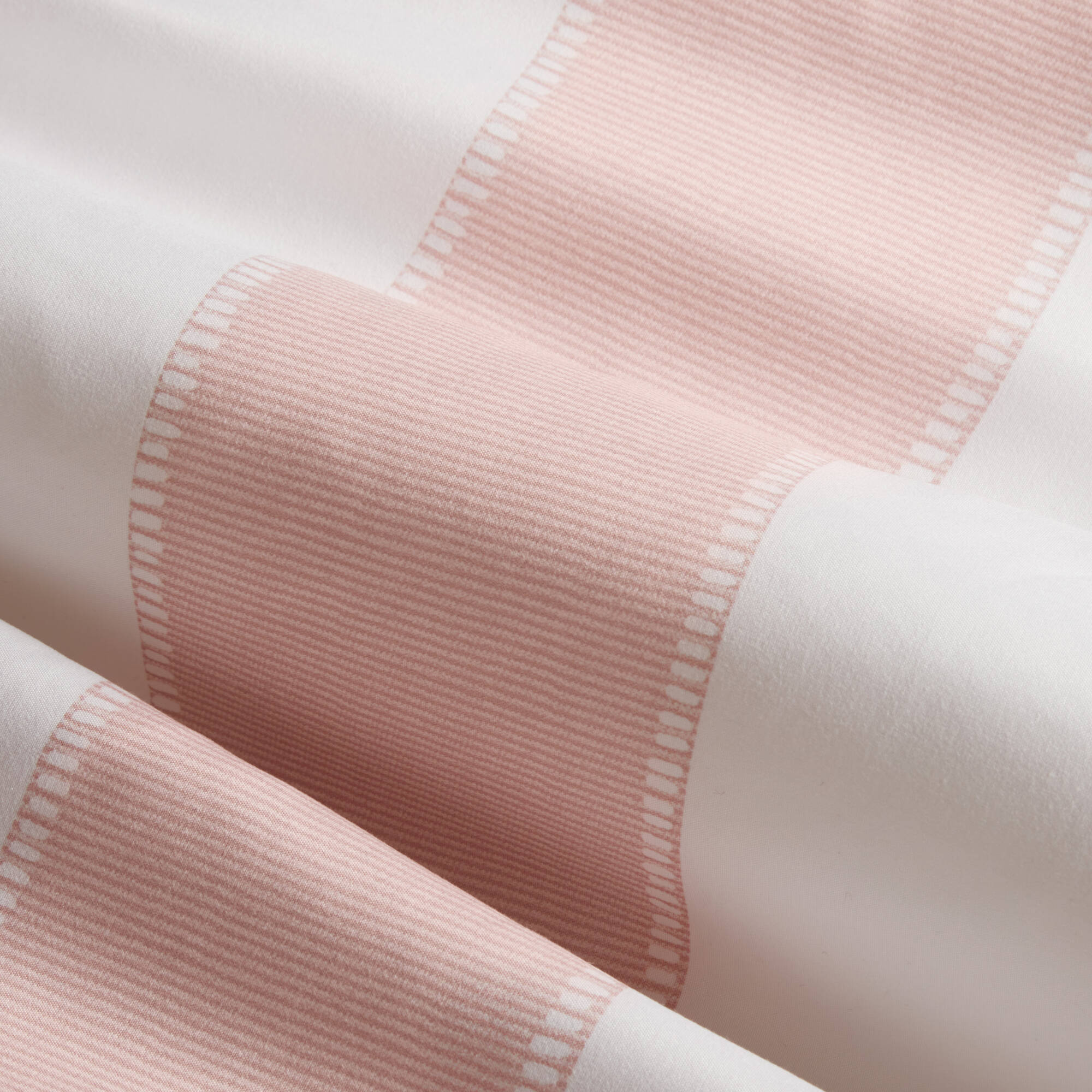 Lara Comforter Set