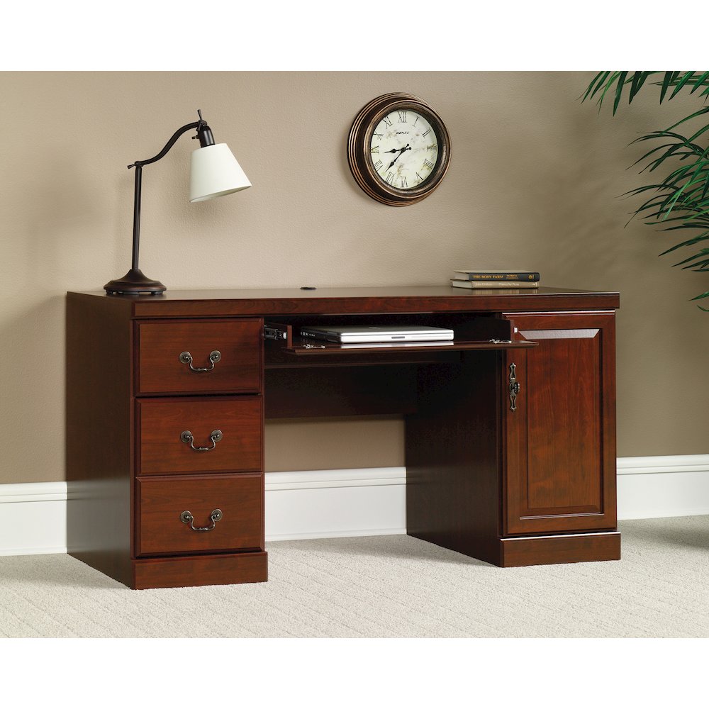 Classic Cherry finish