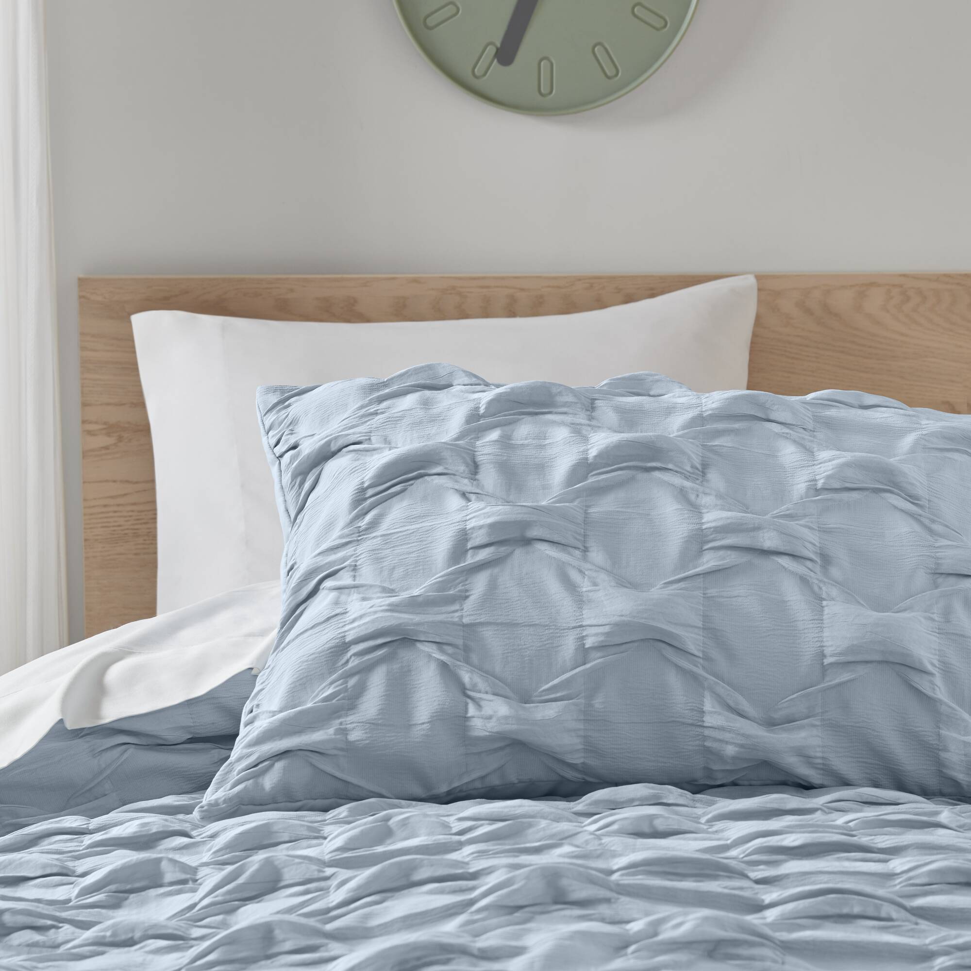 Bailey Diamond Pintuck Pleated Woven Comforter Set