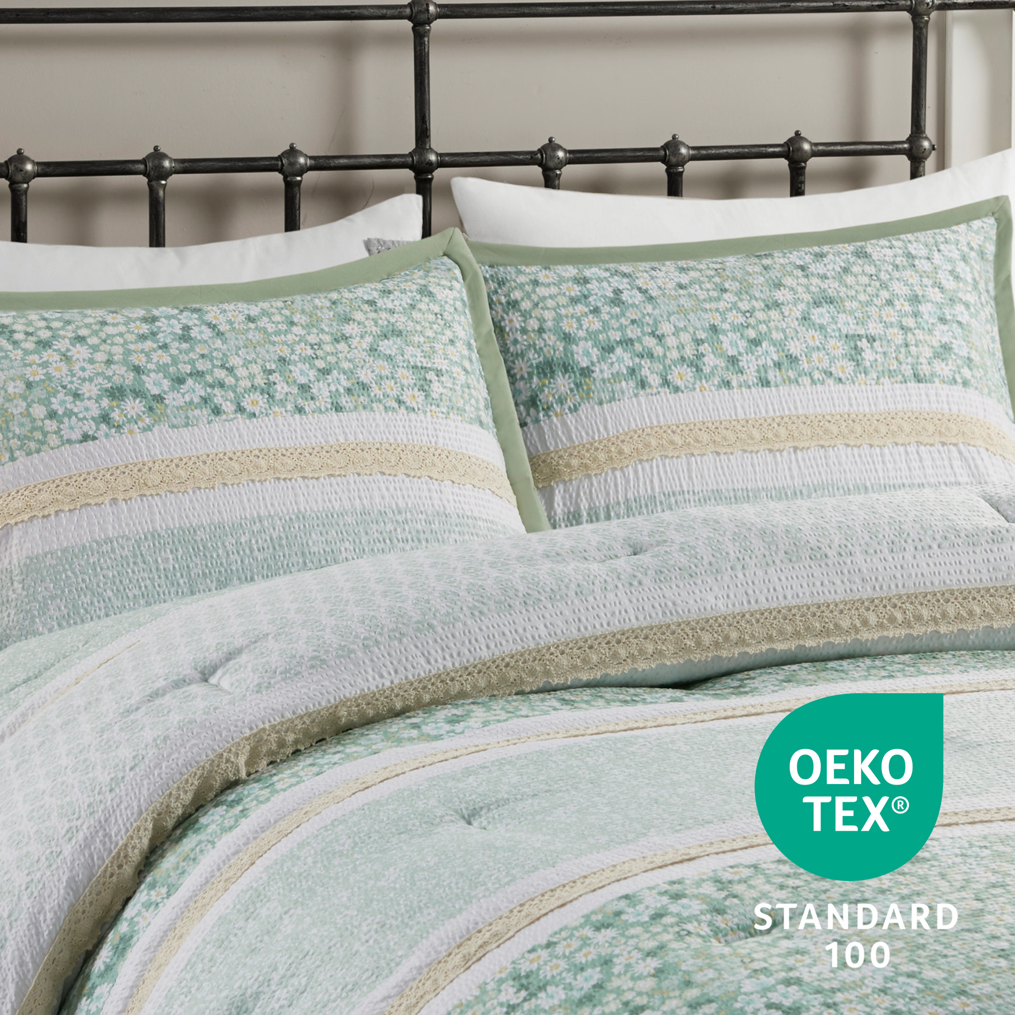 Caralie 5 Piece Seersucker Comforter Set with Throw Pillows